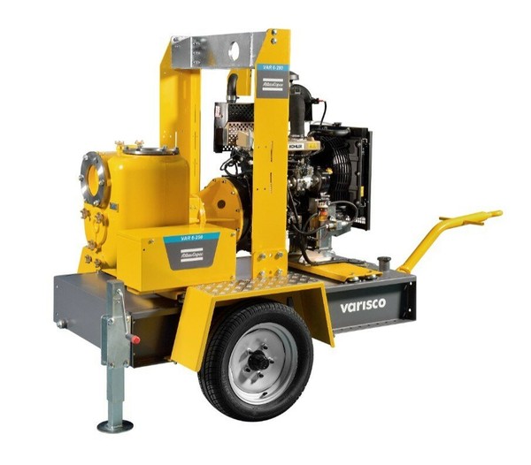 Дизельная мотопомпа Varisco VAR 6-250 FKL10 G11 TRAILER